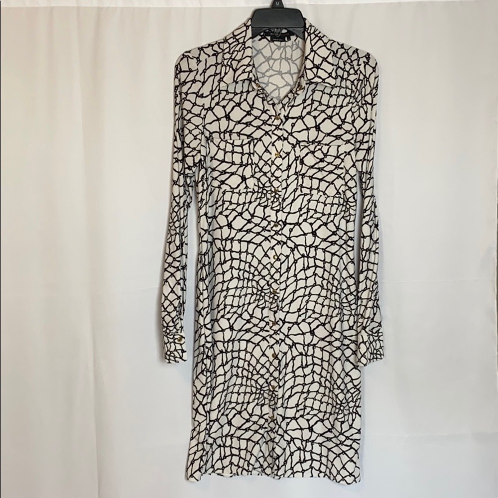 BCBG MAXAZRIA Long Sleeved Dress Black & White
